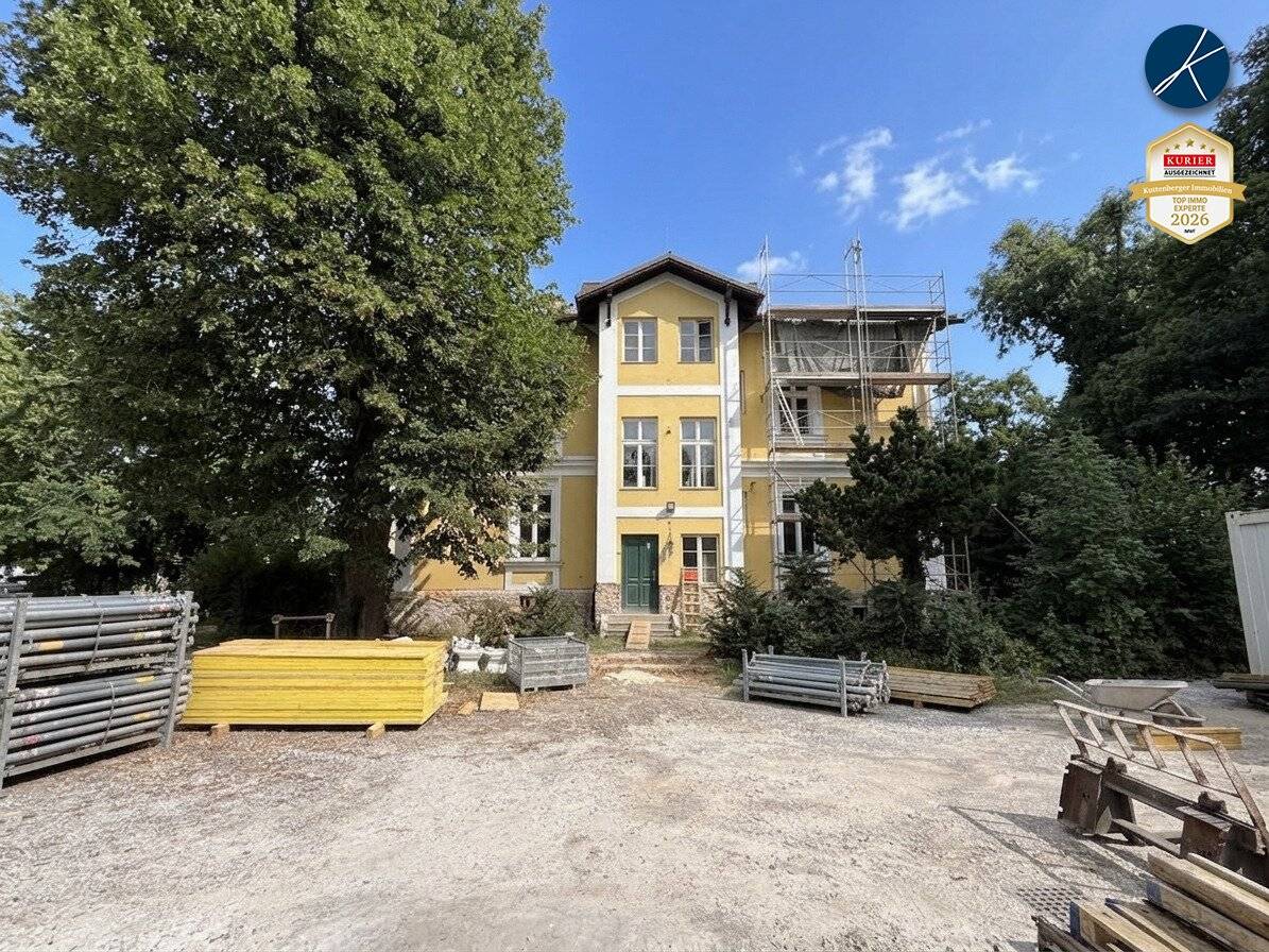 Kernsanierte Bürovilla in TOP-LAGE