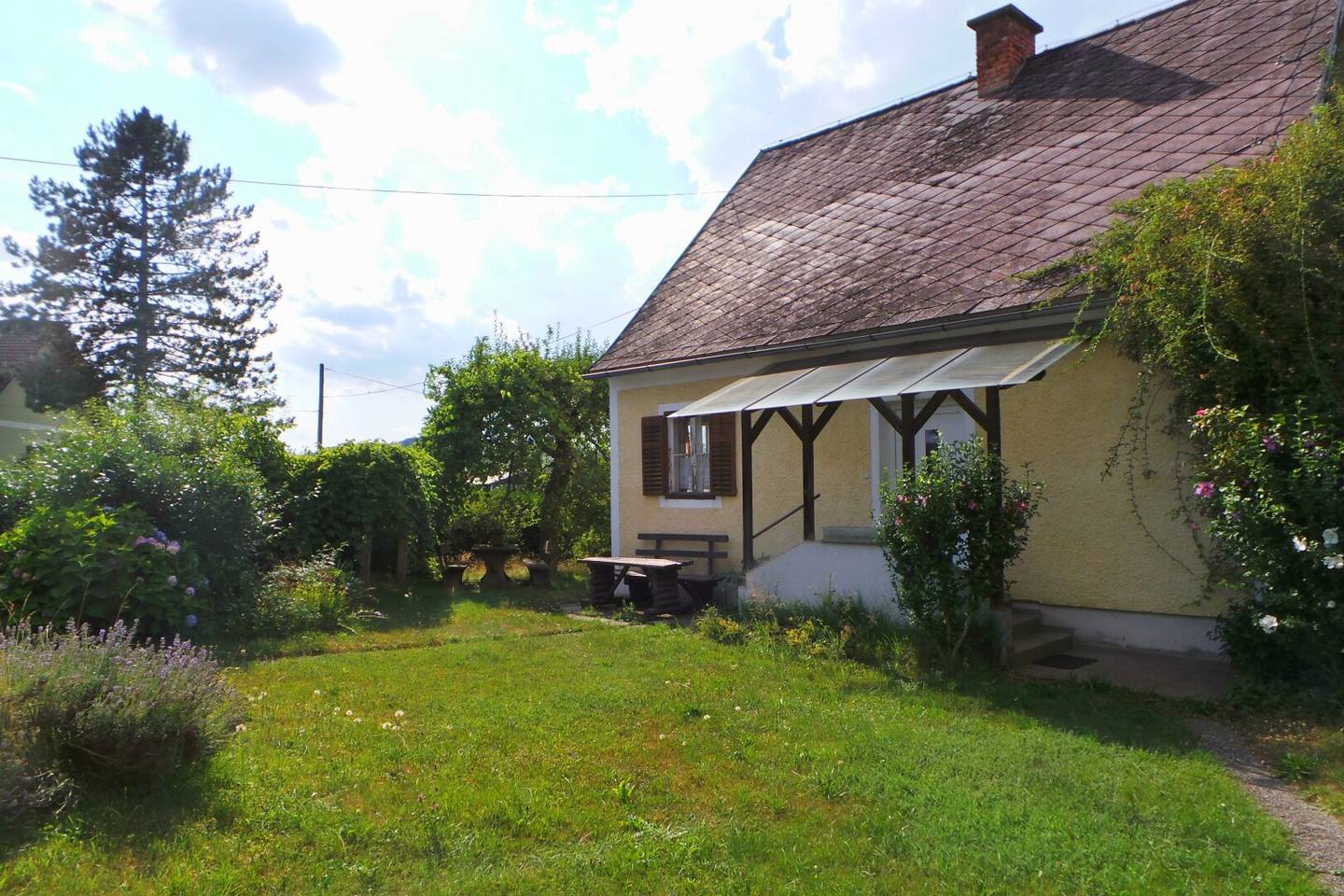 Landhaus, sonnige Lage- 1522m² Garten, Nebengebäude &amp; Doppelcarport