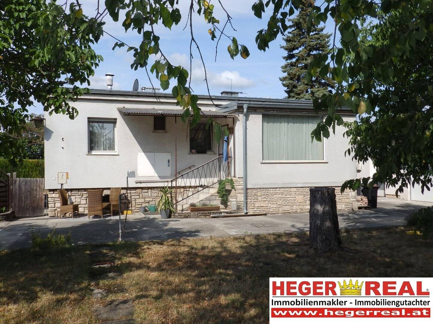 EINFAMILIENHAUS 95m² - NEBENGEBÄUDE - ECKGRUNDSTÜCK 846m²