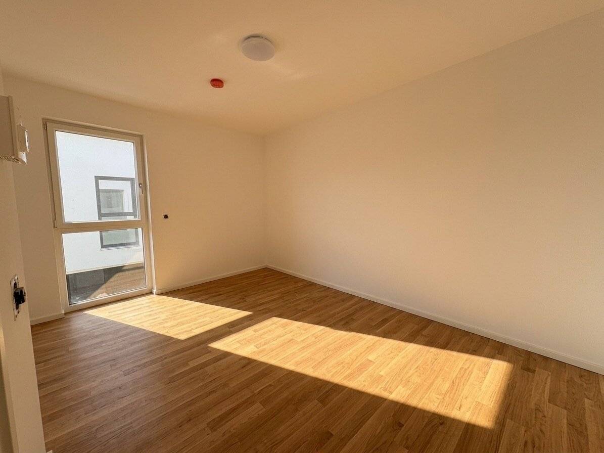 EXKLUSIVE MAISONETTE MIT LOGGIA | MODERNER WOHNKOMFORT | KLIMAANLAGE VORBEREITET | FUSSBODENHEIZUNG &amp; LUFTWÄRMEPUMPE !