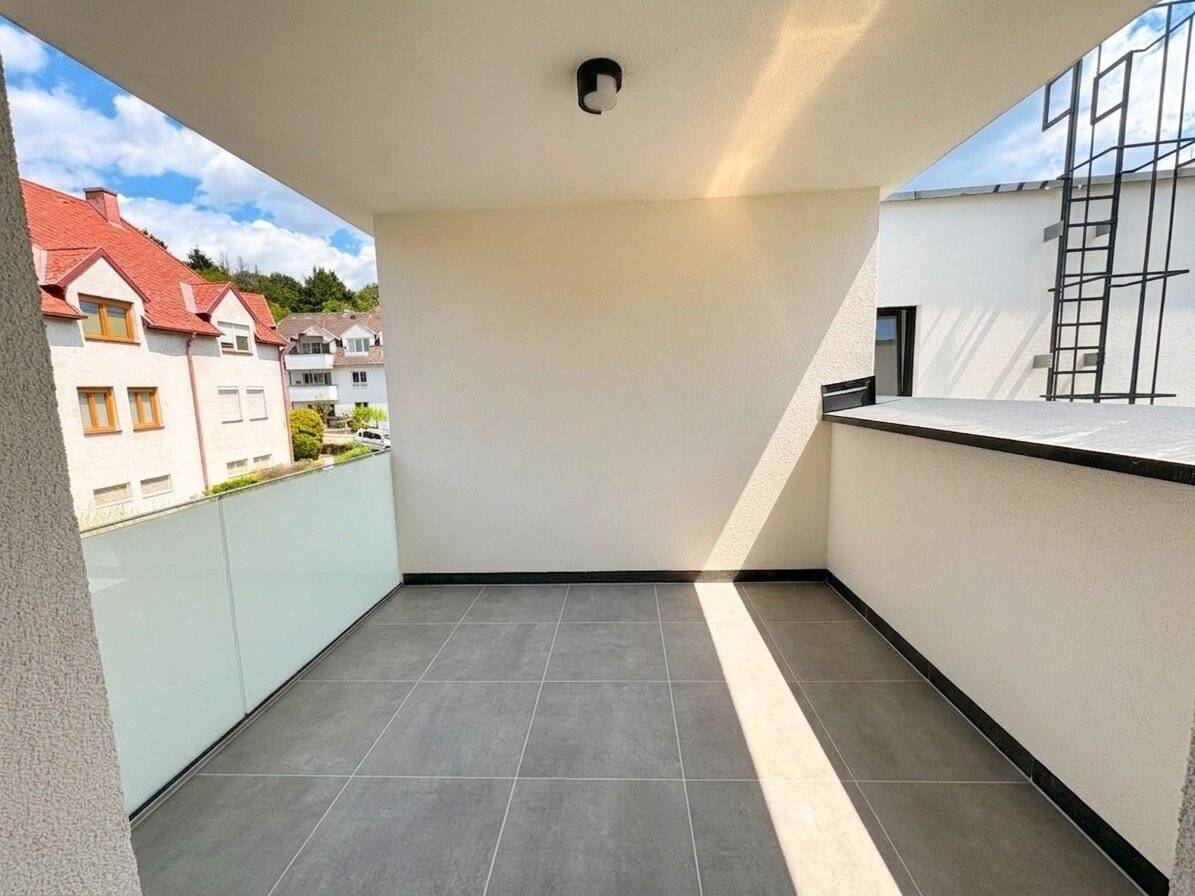 EXKLUSIVE MAISONETTE MIT LOGGIA | MODERNER WOHNKOMFORT | KLIMAANLAGE VORBEREITET | FUSSBODENHEIZUNG &amp; LUFTWÄRMEPUMPE !