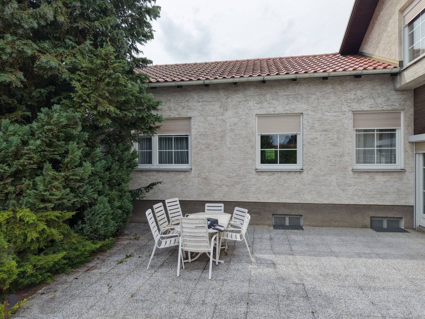 Großzügiges Einfamilienhaus auf 2.006 m² Baulandgrundstück in Traismauer