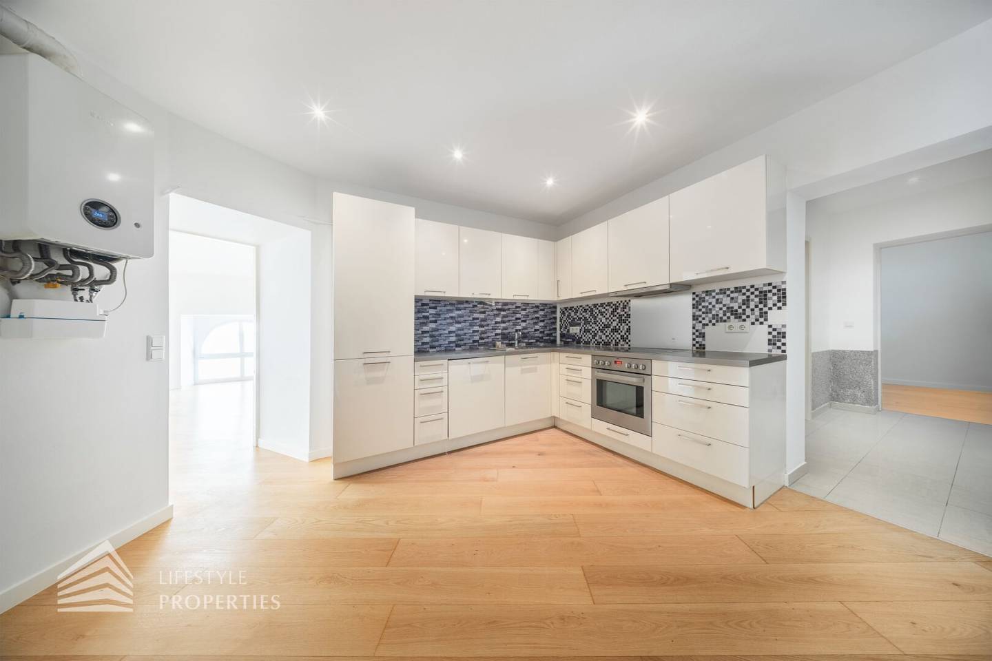 Inviting 3-room period apartment near Augarten