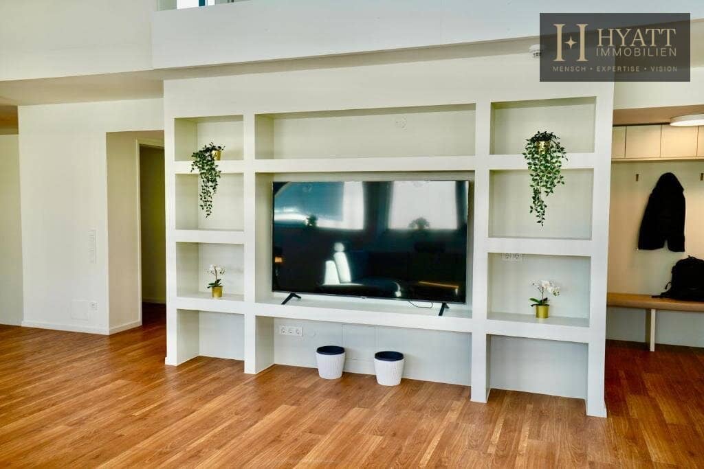 Fully furnished 4-room new-build penthouse on 2 levels | Spa terrace with sauna &amp; jacuzzi | Owner occupancy or Airbnb | approx. 5.35 % gross revenue yield 2025