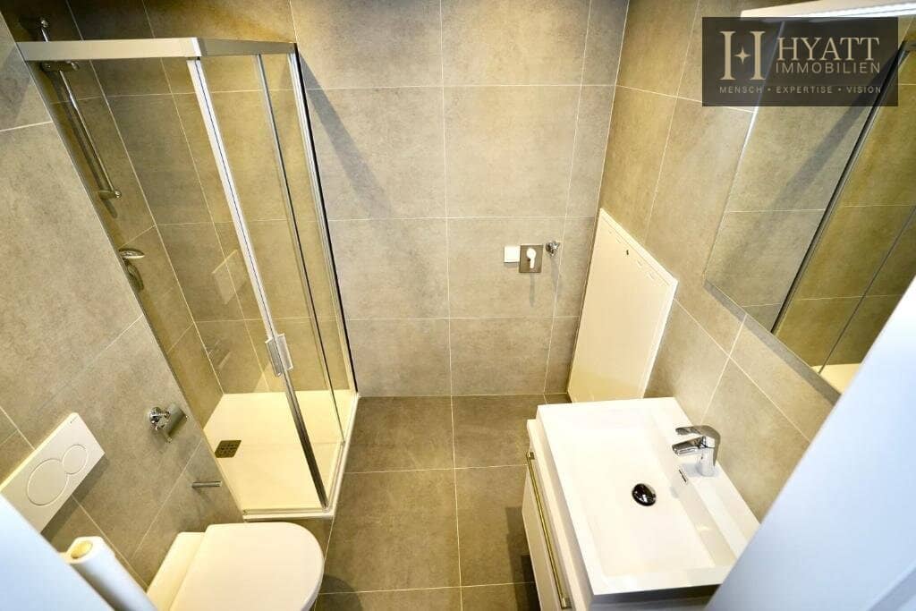 Fully furnished new-build apartment on the 3rd lift floor with generous terrace | flexible owner occupancy or short-term rental (Airbnb) | approx. 11.68 % gross revenue yield 2025