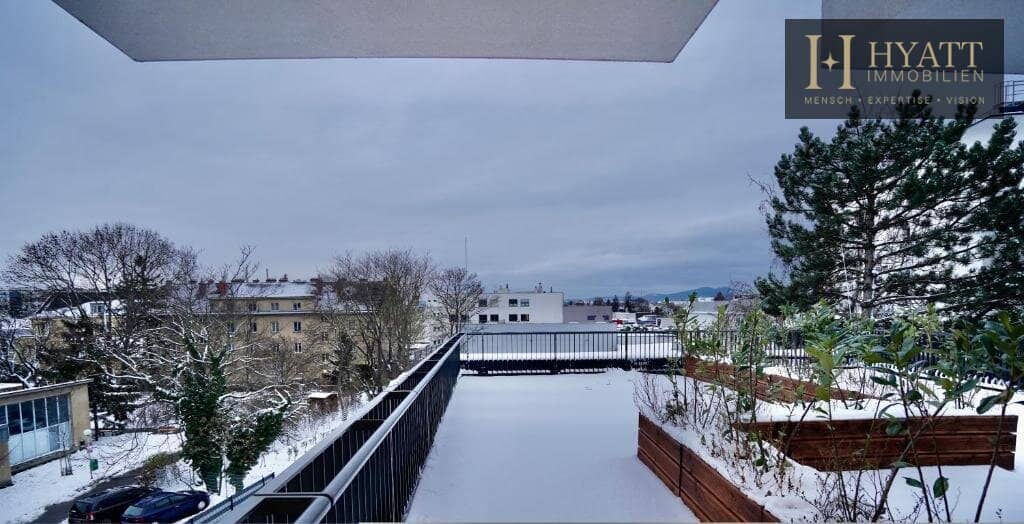 Fully furnished new-build apartment on the 3rd lift floor with generous terrace | flexible owner occupancy or short-term rental (Airbnb) | approx. 11.68 % gross revenue yield 2025