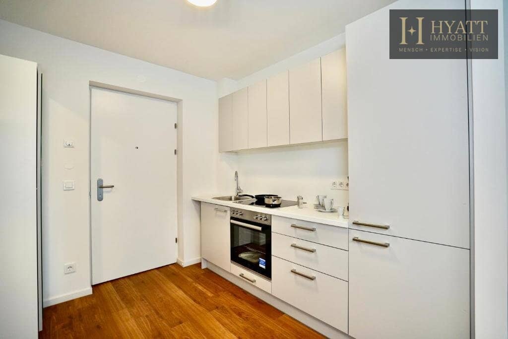 Fully furnished new-build apartment | flexible owner occupation or short-term rental (Airbnb) | approx. 12.67 % gross revenue yield 2025