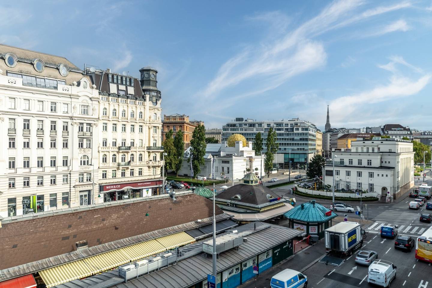 Sonnige 3-Zimmer-Wohnung mit Blick auf den Naschmarkt im Herzen Wiens