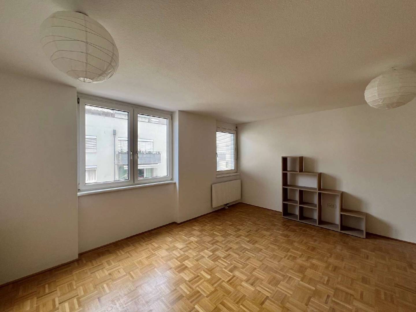 New build apartment with shared garden and good transport links