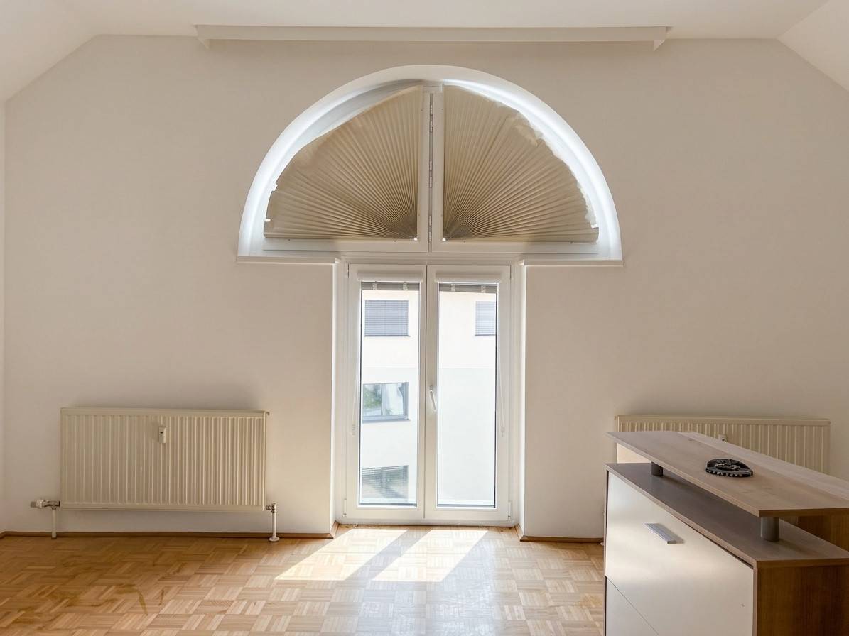 Zentral gelegene Wohnung mit Einbauküche und Parkplatz