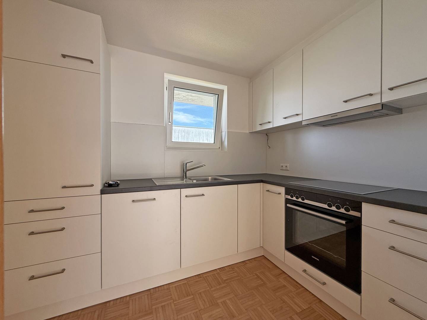 Helle Wohnung im Zentrum mit neuer Küche