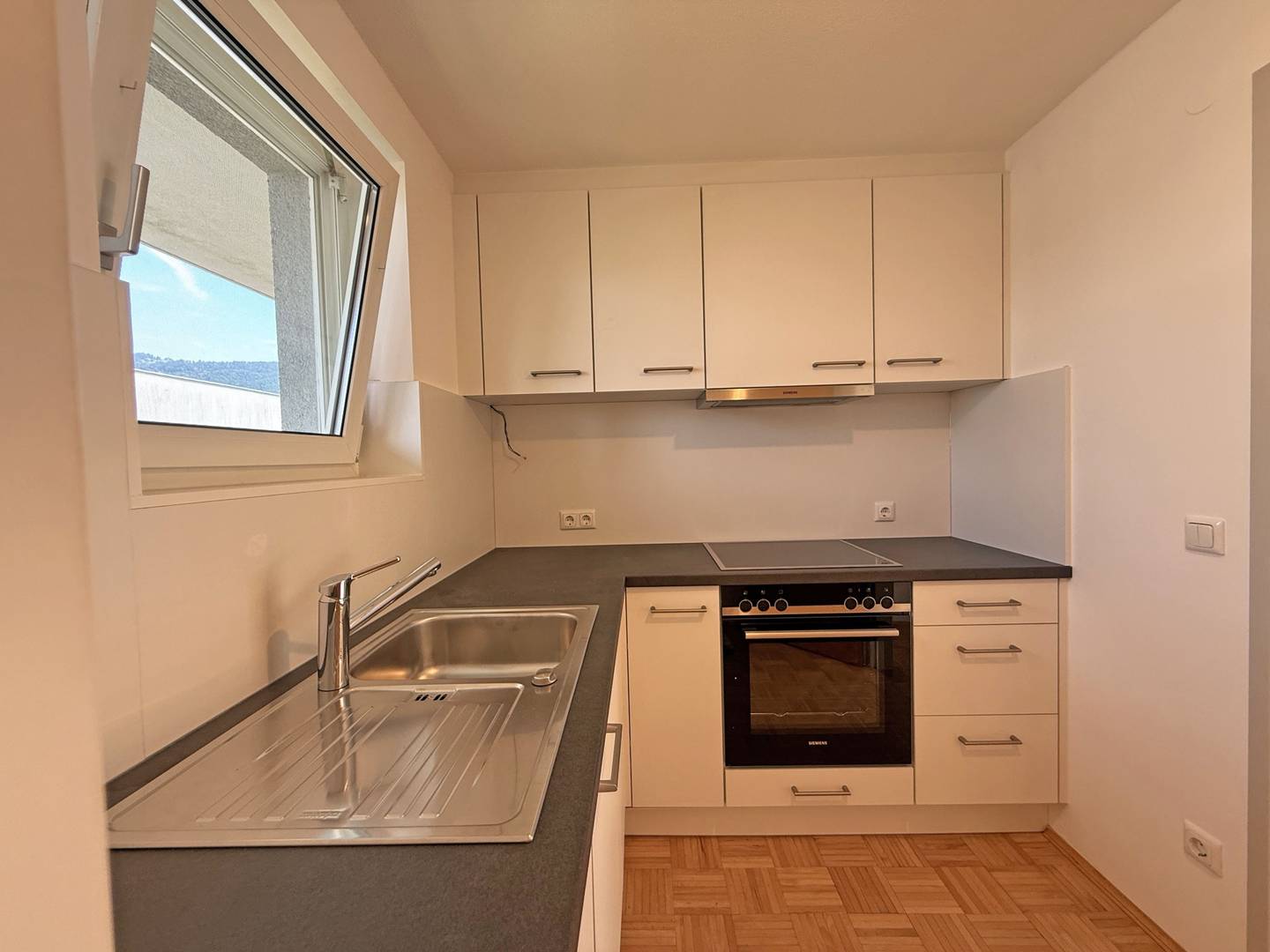 Helle Wohnung im Zentrum mit neuer Küche