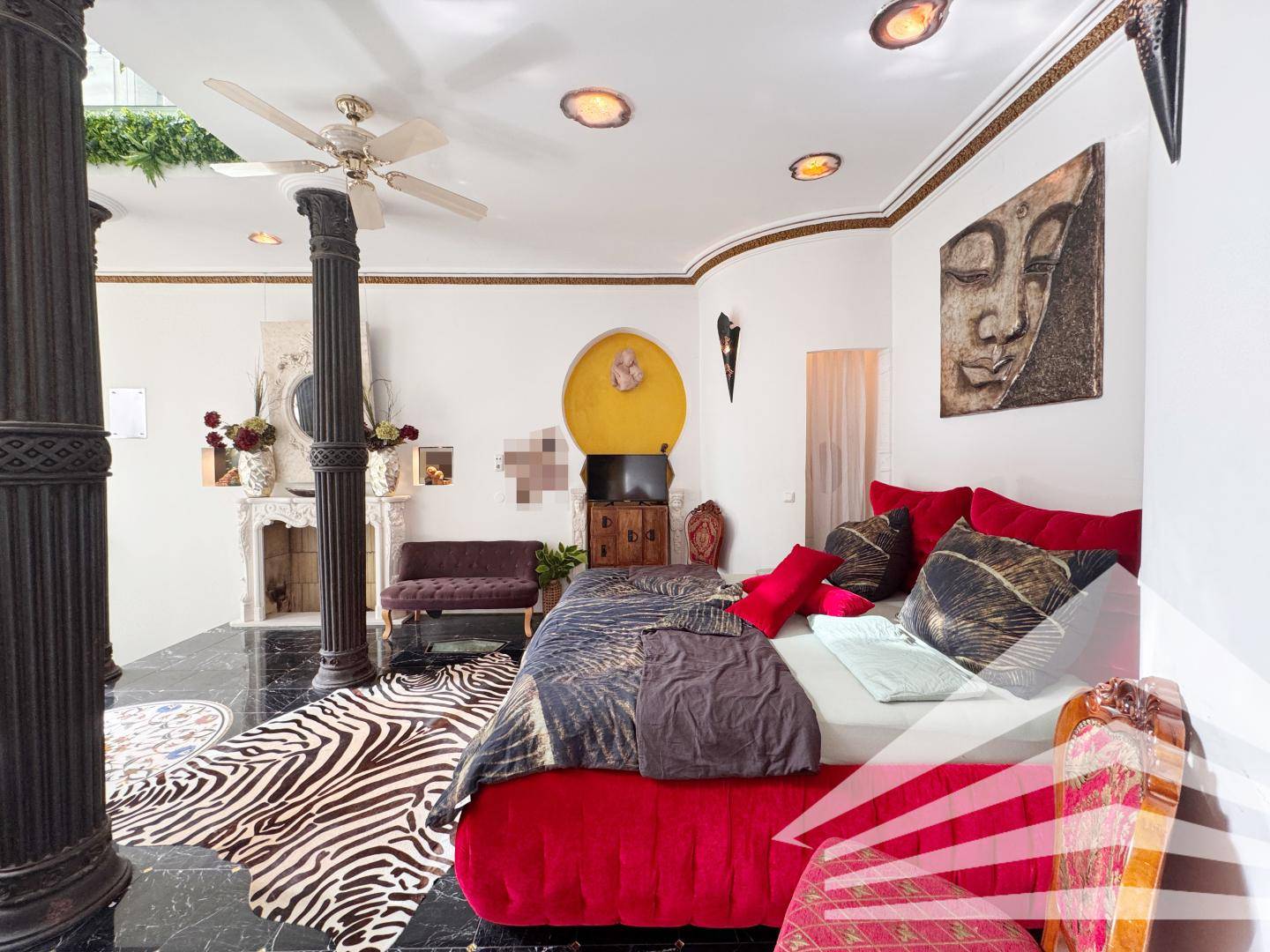 Extravagant altbau maisonettewohnung with wintergarten