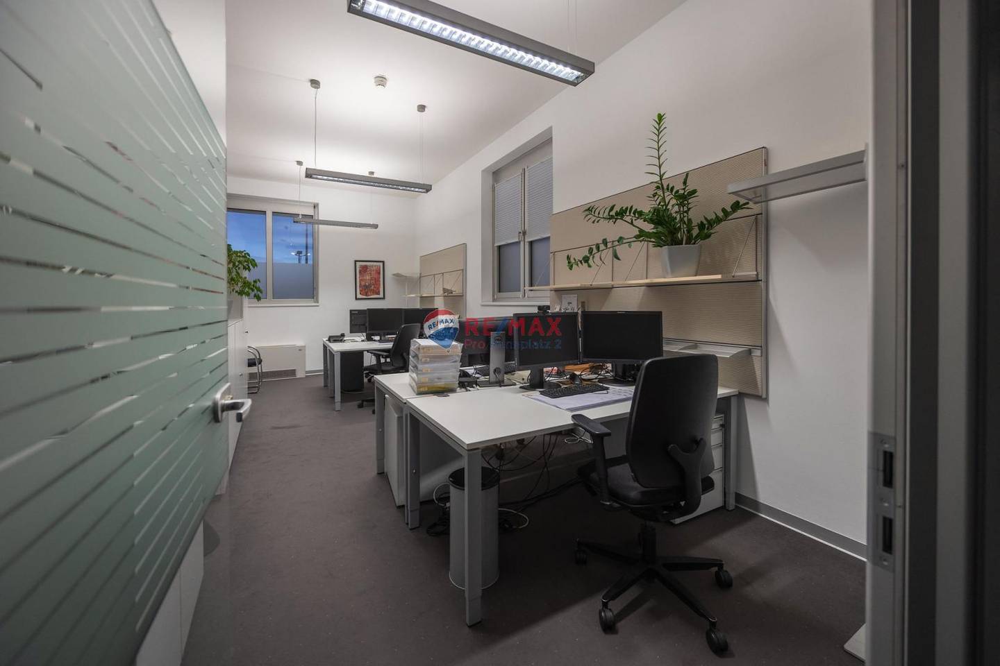 Flexible office space near motorway Wohnung