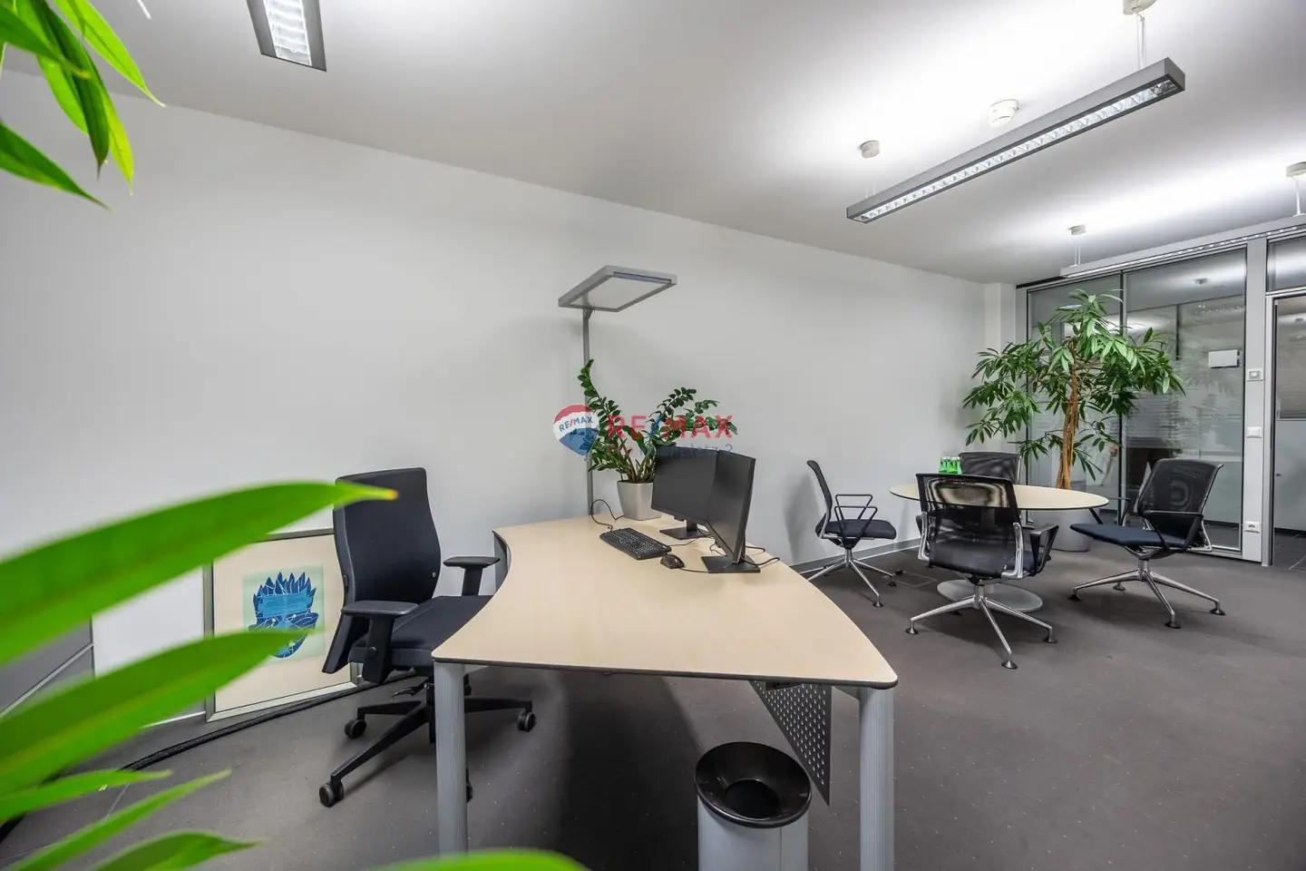Flexible Loftwohnung mit Stellplätzen und guter Anbindung