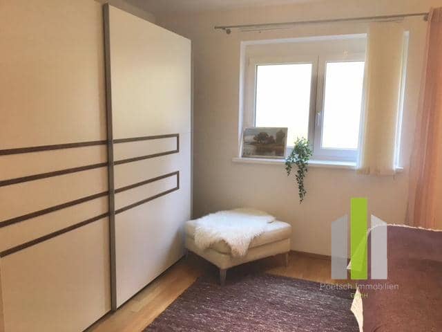 Fully furnished apartment with underground parking and balcony in a quiet location