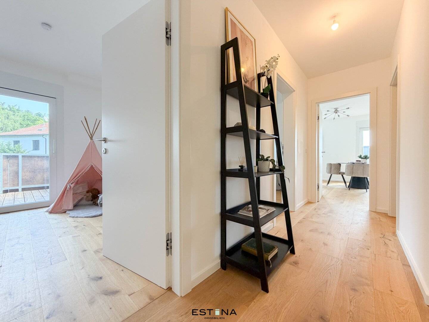 Family living in the green with generous outdoor spaces in Dornbach
