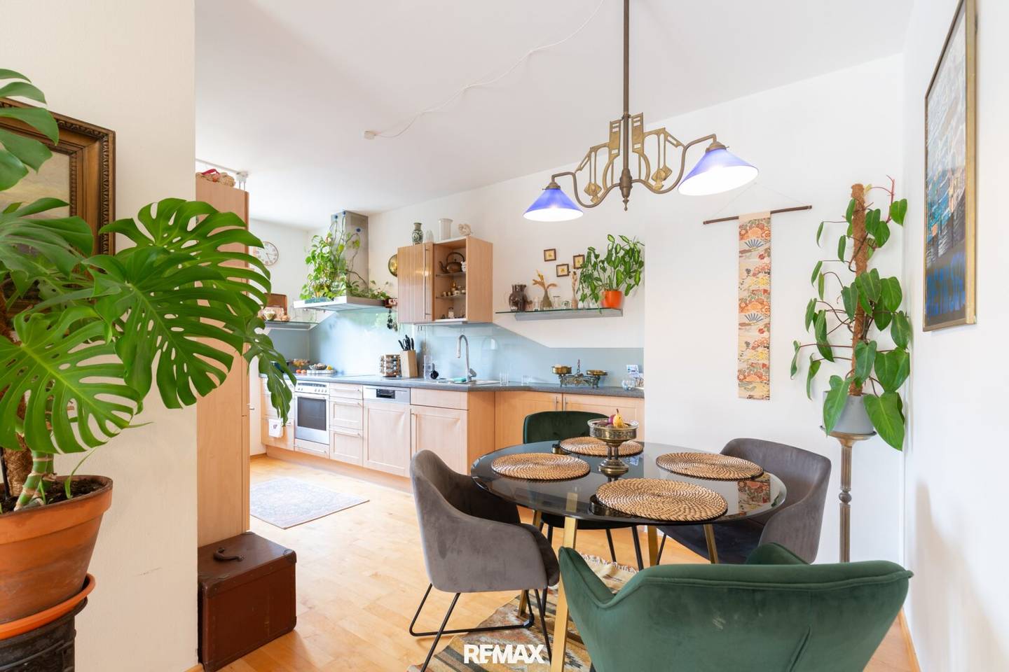 Grünblick inklusive: Vermietete 3-Zimmer-Wohnung - Wintergarten und Tiefgarage inklusive