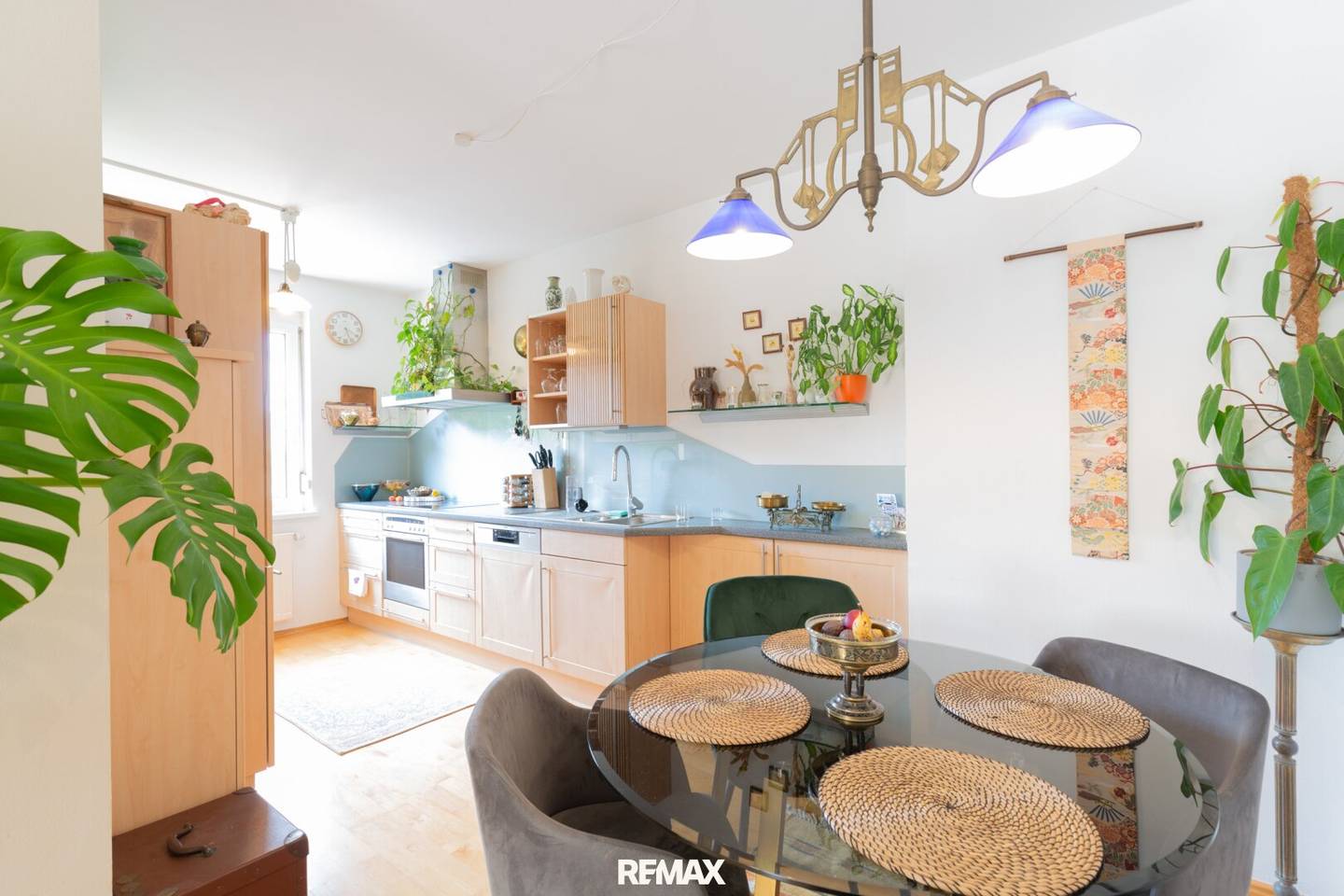 Grünblick inklusive: Vermietete 3-Zimmer-Wohnung - Wintergarten und Tiefgarage inklusive