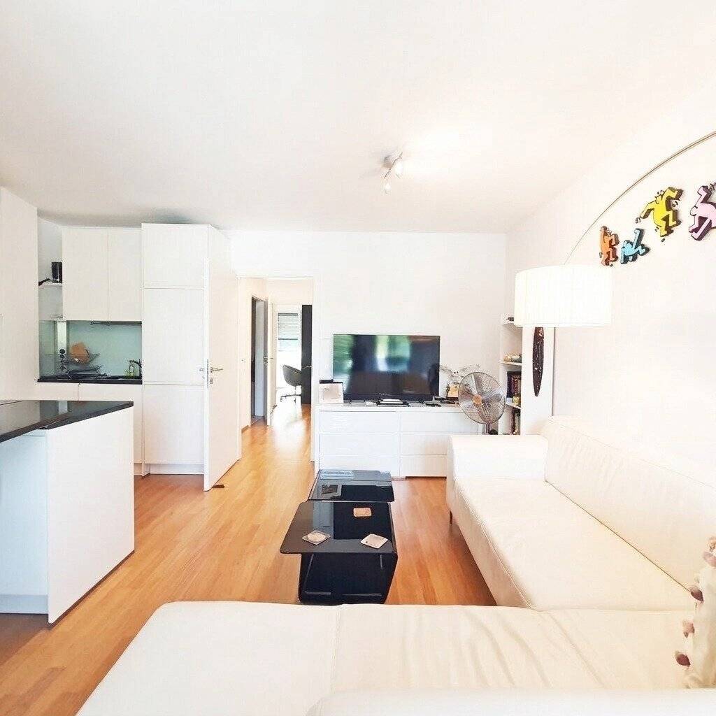 Wohnküche ca. 21 m² mit Balkon