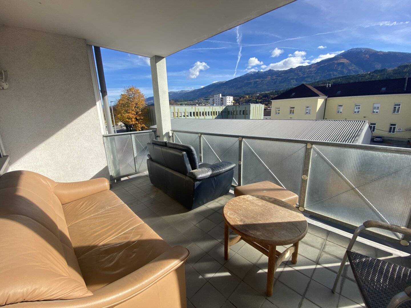 Pradl: 3-Zi-Wohnung auf ca. 95 m² mit Bergblick, Balkon &amp; Tiefgarage