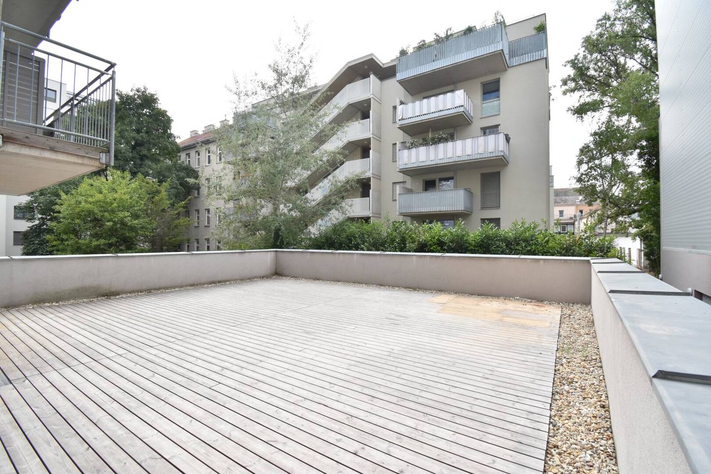 Coming Soon.. Terrassentraum | 3 - Zimmer - Wohnung |  zentrale Lage | ab sofort