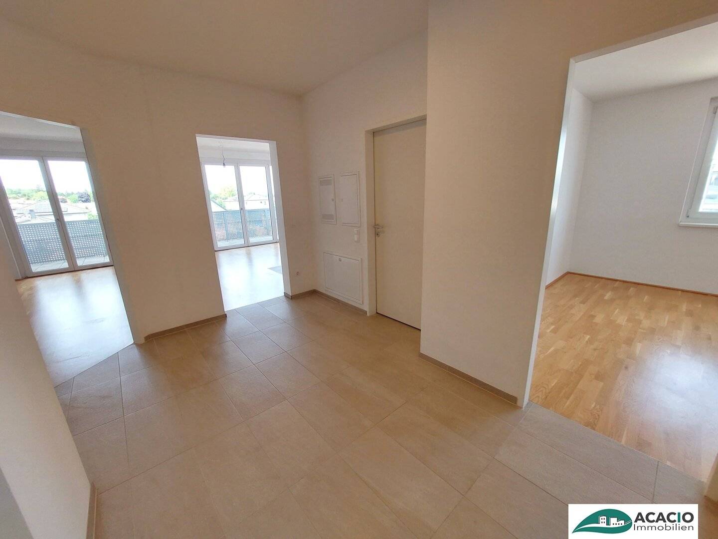 Spacious 3-room apartment with optimal layout in Wohnpark Tullnerfeld - live in the green but work in the city - underground parking space optionally available