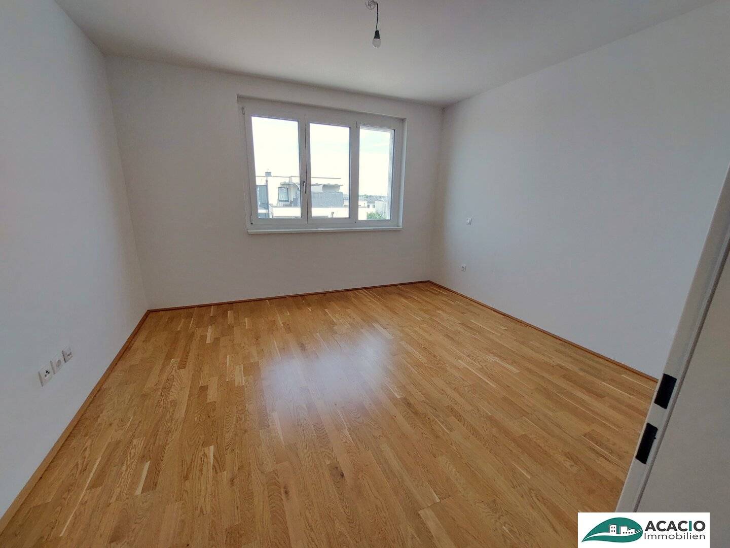 Spacious 3-room apartment with optimal layout in Wohnpark Tullnerfeld - live in the green but work in the city - underground parking space optionally available