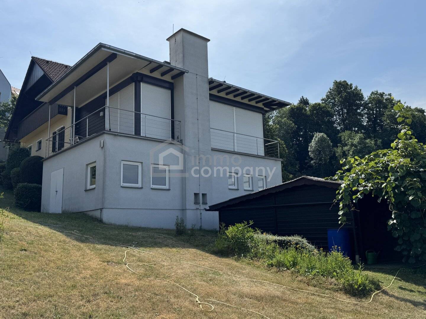 Großzügiges 7-Zi-Haus in Straden, Garten, Pool, Garagen, Balkon – 280 m² Wohnkomfort in Toplage