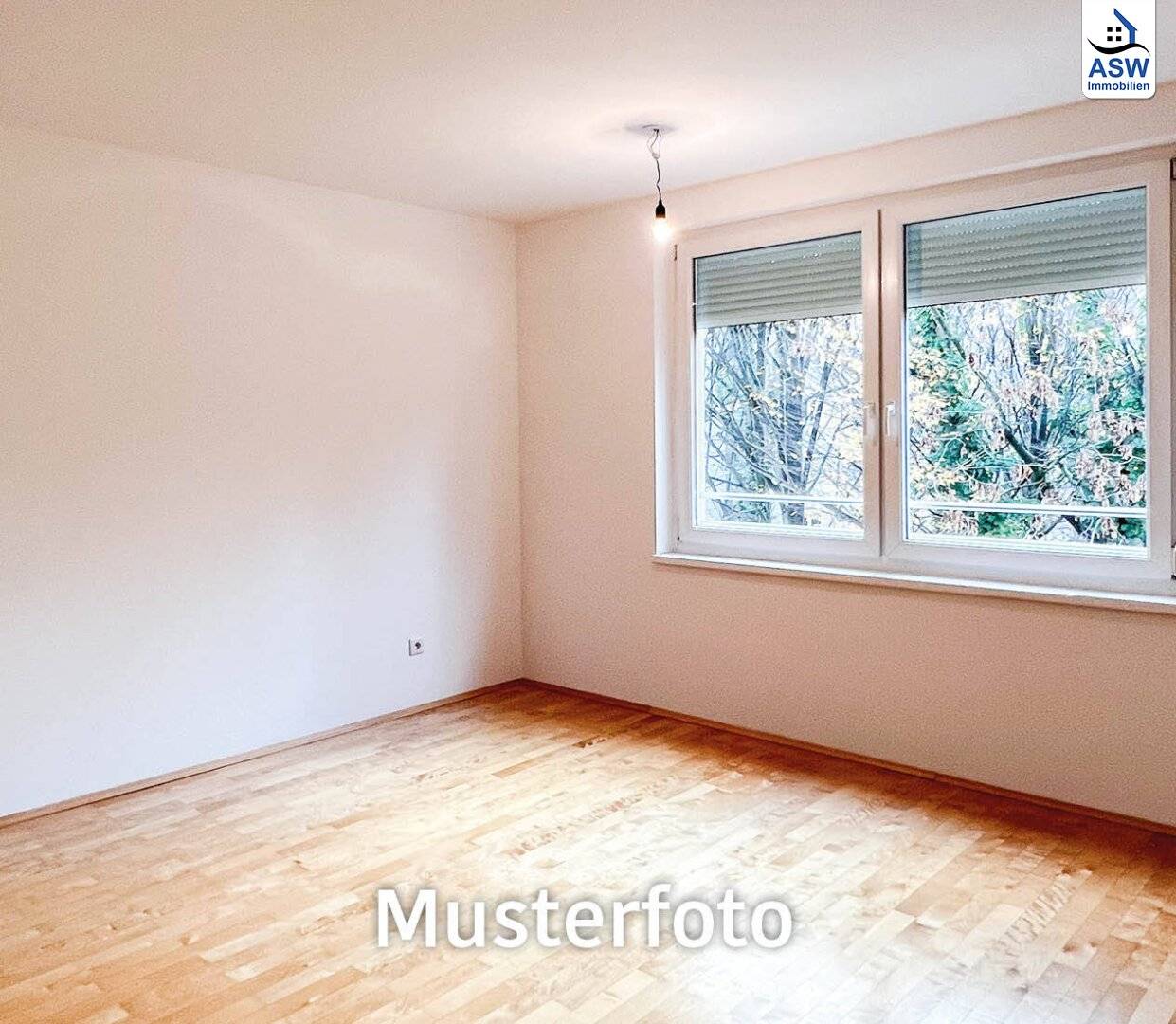 Beautiful 3-room apartment with terrace in a centrally located residential building (temporarily rented) with potential