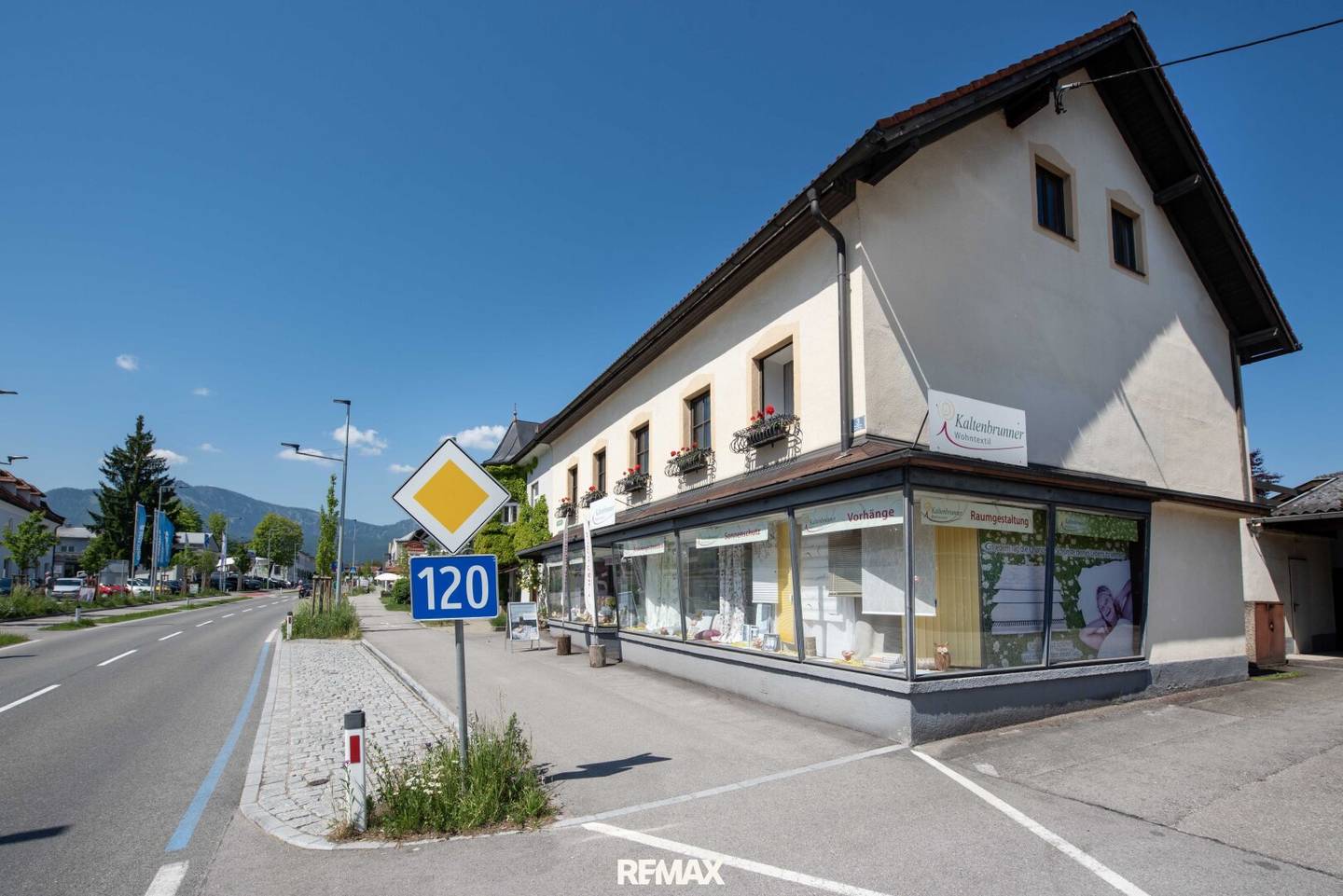 Best visibility in the center of Scharnstein!