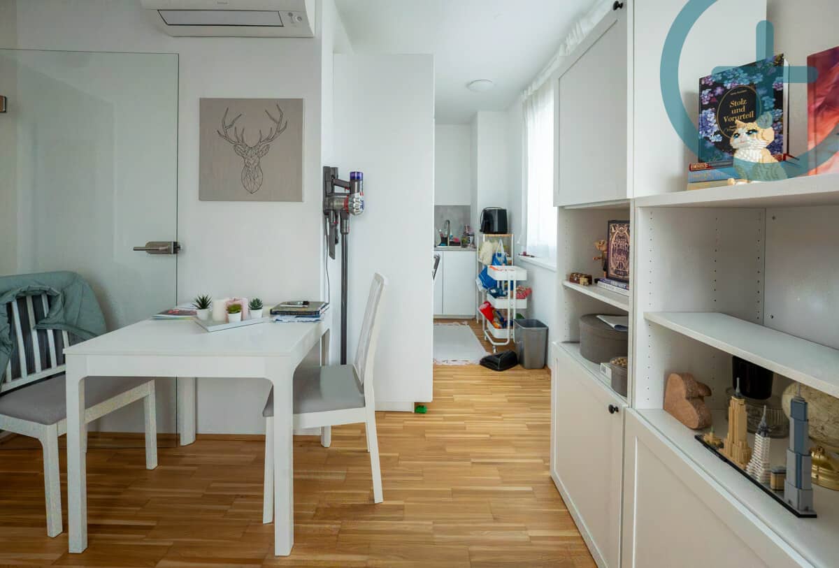 Bright new build apartment with large terrace and balcony