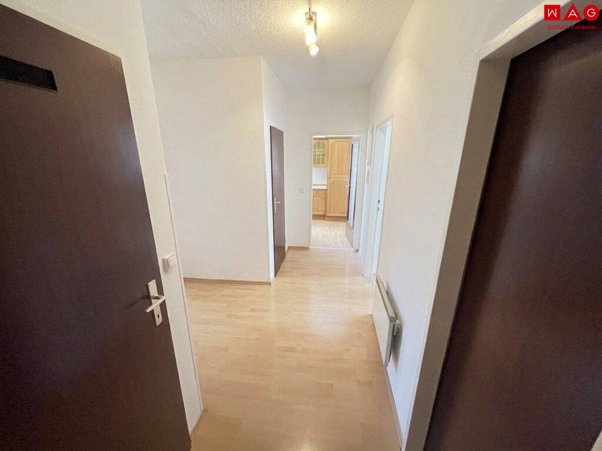2-Zimmer Wohnung mit Loggia, Lift und Parkplatz