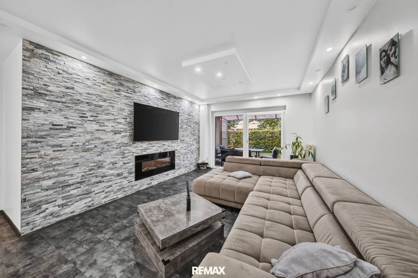 STYLISH. MODERN. CENTRAL. Spacious 3-room garden apartment in Schwaz for rent