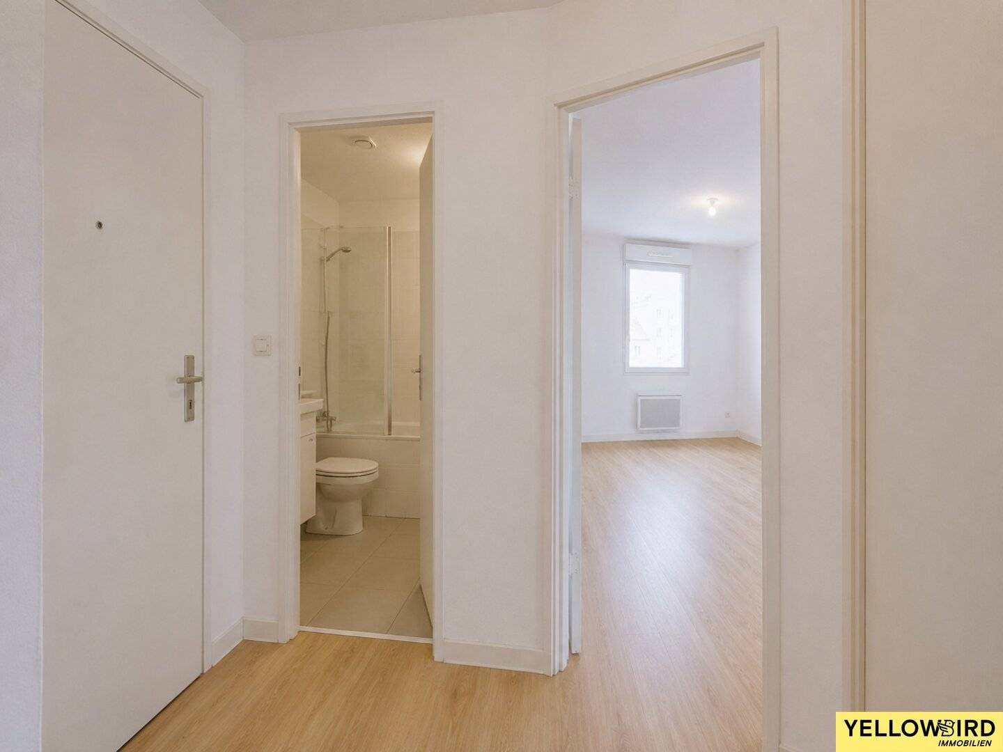 3-room period apartment with view of greenery in the middle of Ottakring