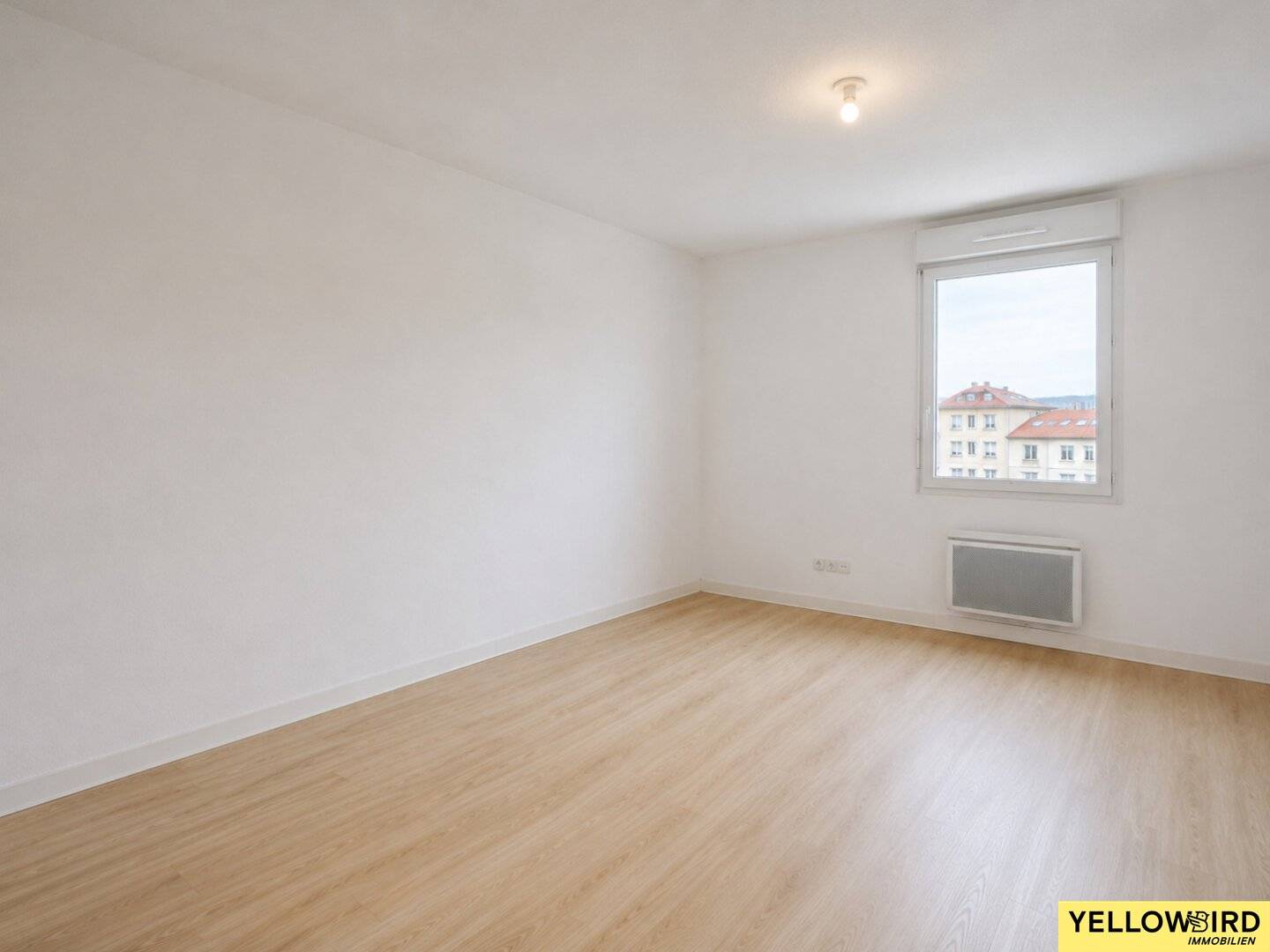 3-room period apartment with view of greenery in the middle of Ottakring
