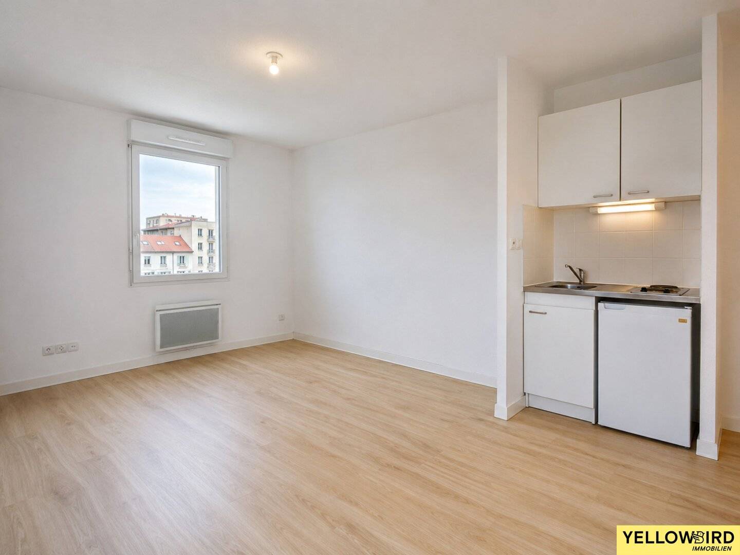 3-room period apartment with view of greenery in the middle of Ottakring