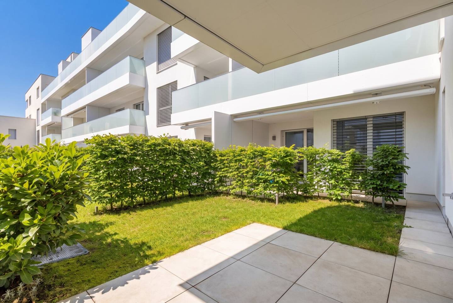 Neubau: Mega 3 Zimmerwohnung mit Terrasse &amp; Garten am Benediktinermarkt!