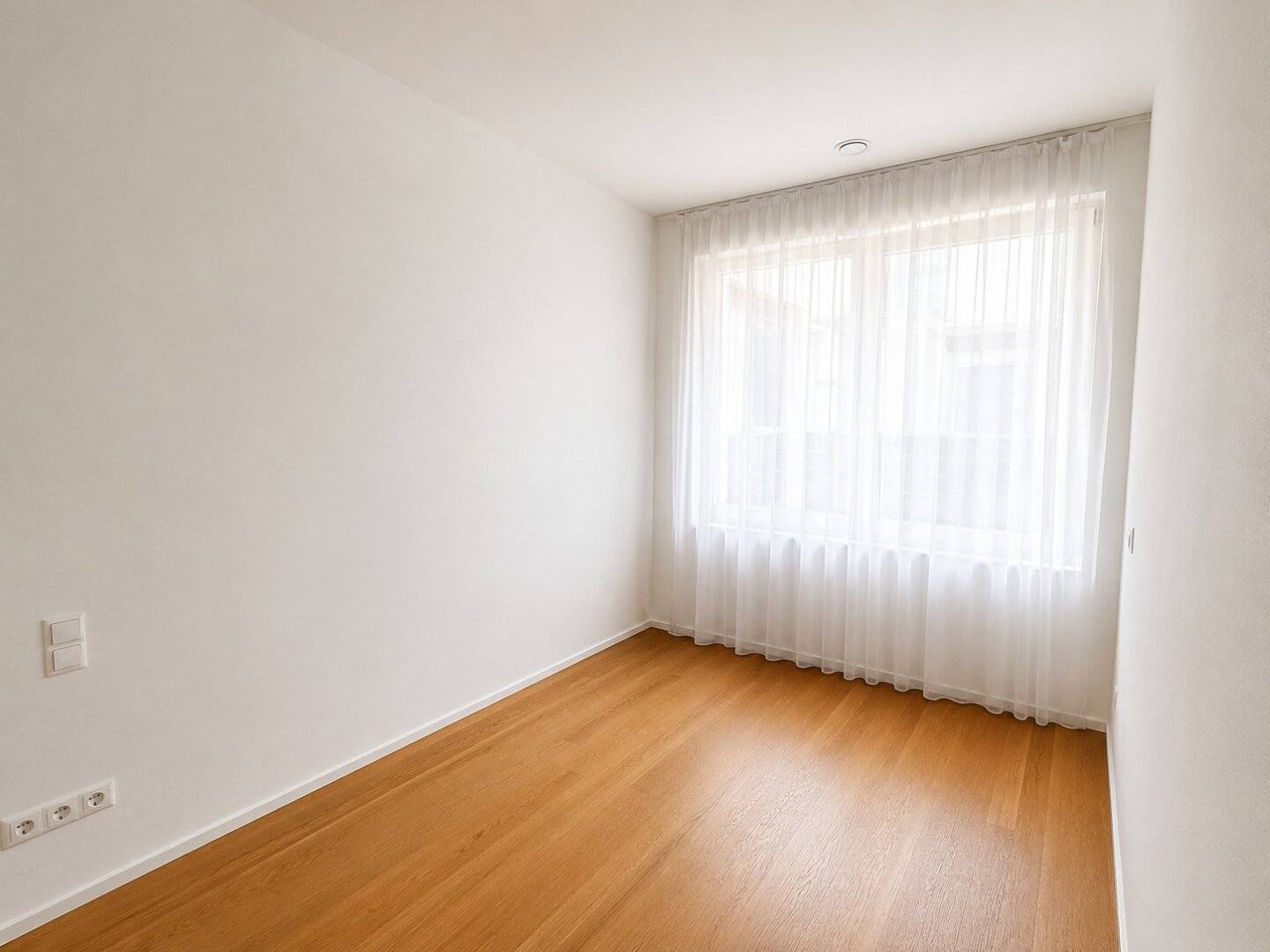 Neuwertige 2-Zi GARTENWOHNUNG mit Terrasse in 1190 Wien