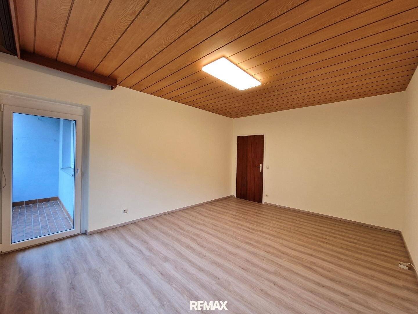 TOP Lage: 2-Zimmer-Wohnung mit Loggia und Blick ins Grüne
