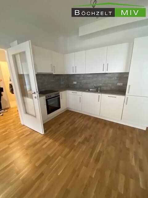 Moderne 3-Zimmer-Wohnung mit Balkon  direkt am Hauptplatz Knittelfeld ++ Küche möbliert