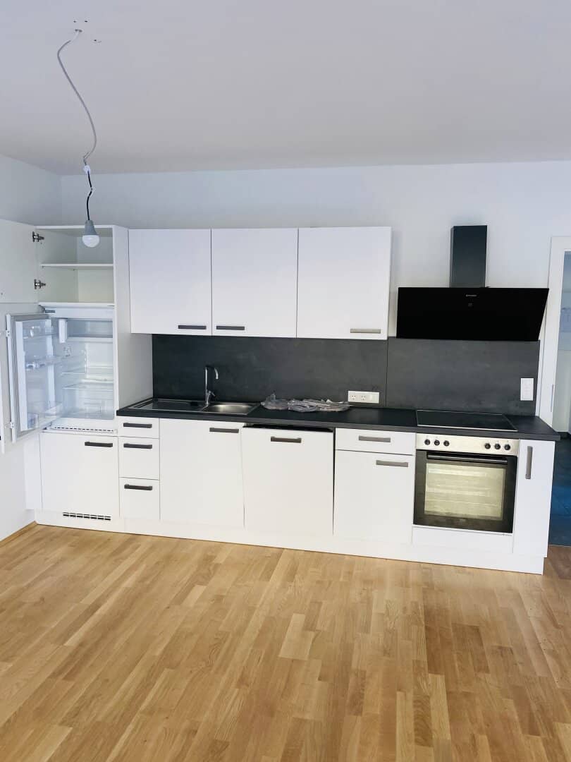 COMMISSION-FREE 3-room new build apartment with wonderful balcony, morning sun and underground parking space
