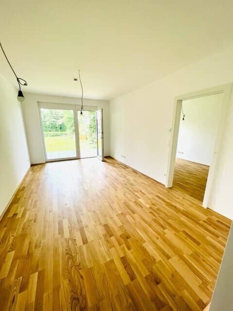 Commission-free new build apartment with 2 rooms, balcony and underground parking space