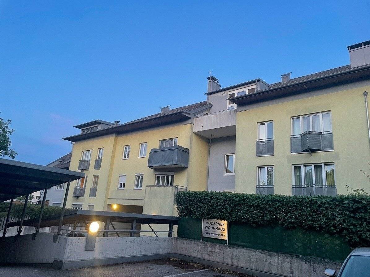 Dachgeschosswohnung in ruhiger Wohnlage – mit großer Terrasse und idealer Infrastruktur