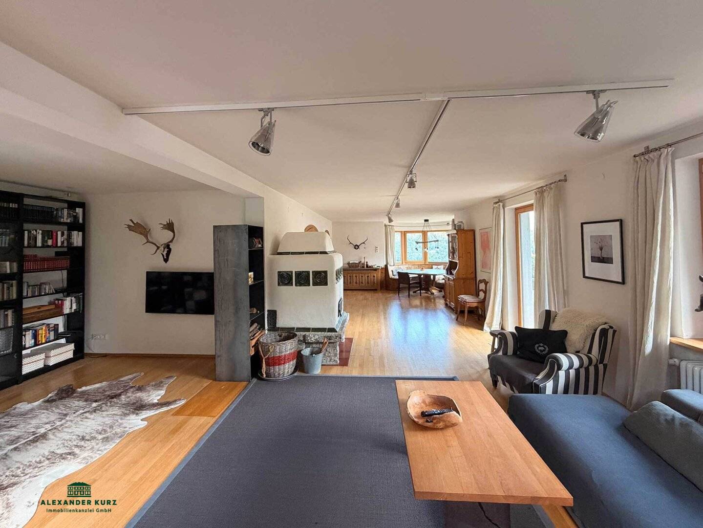Multi-family house in beautiful scenic location on the Gaisberg