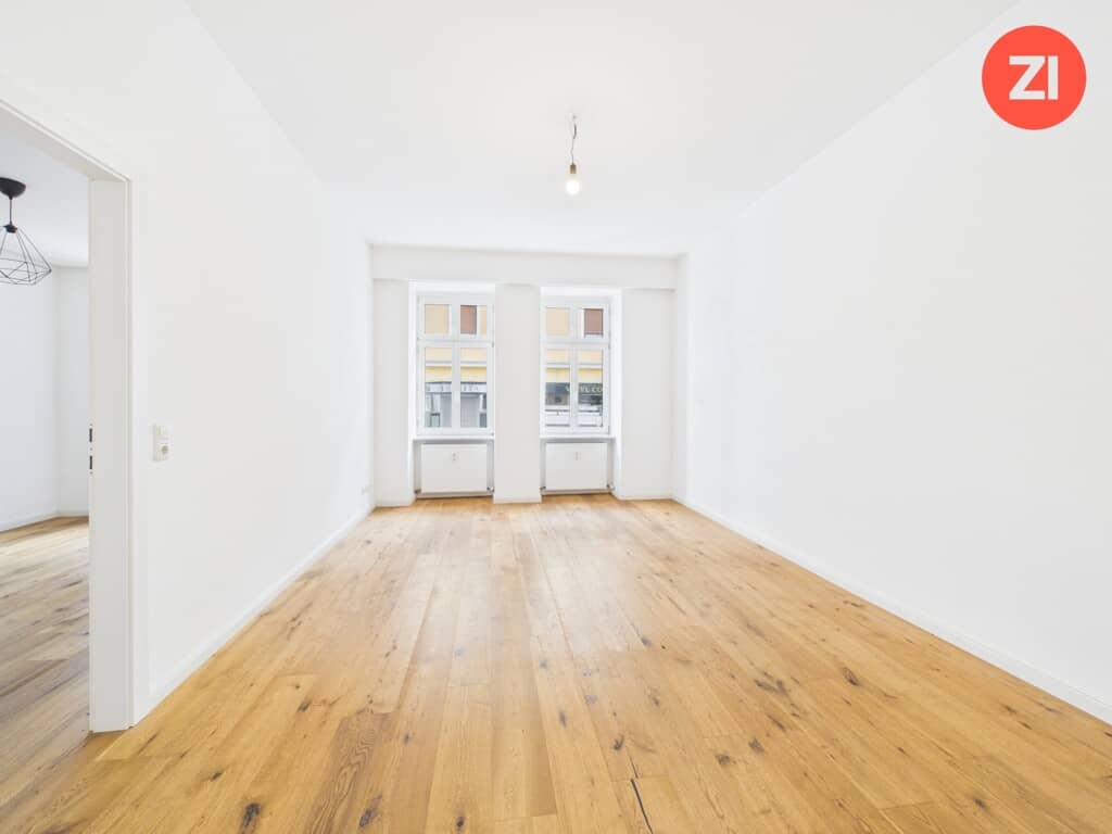 Charming Altbauwohnung with fitted kitchen in quiet courtyard setting