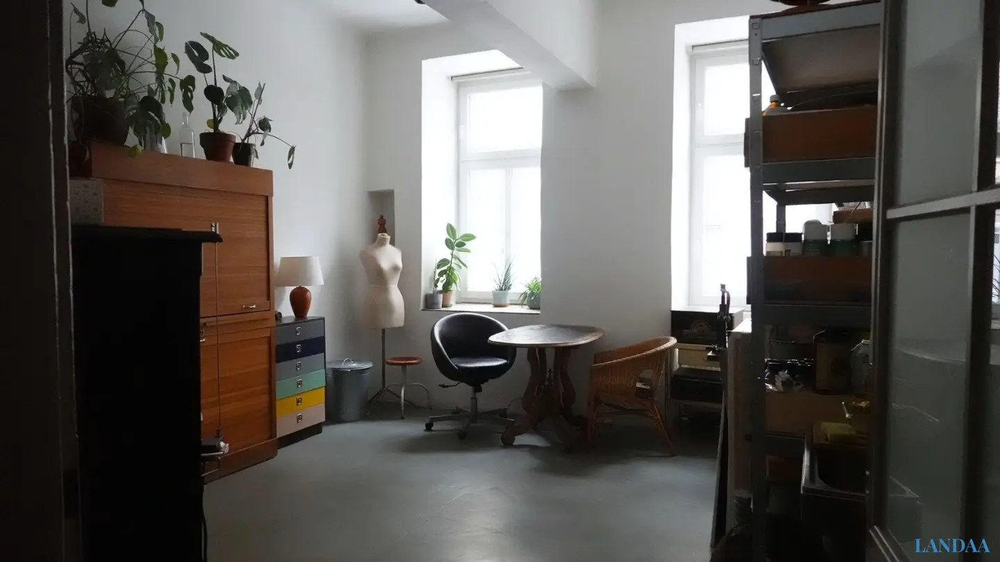 Exclusive period building live-work studio near Augarten