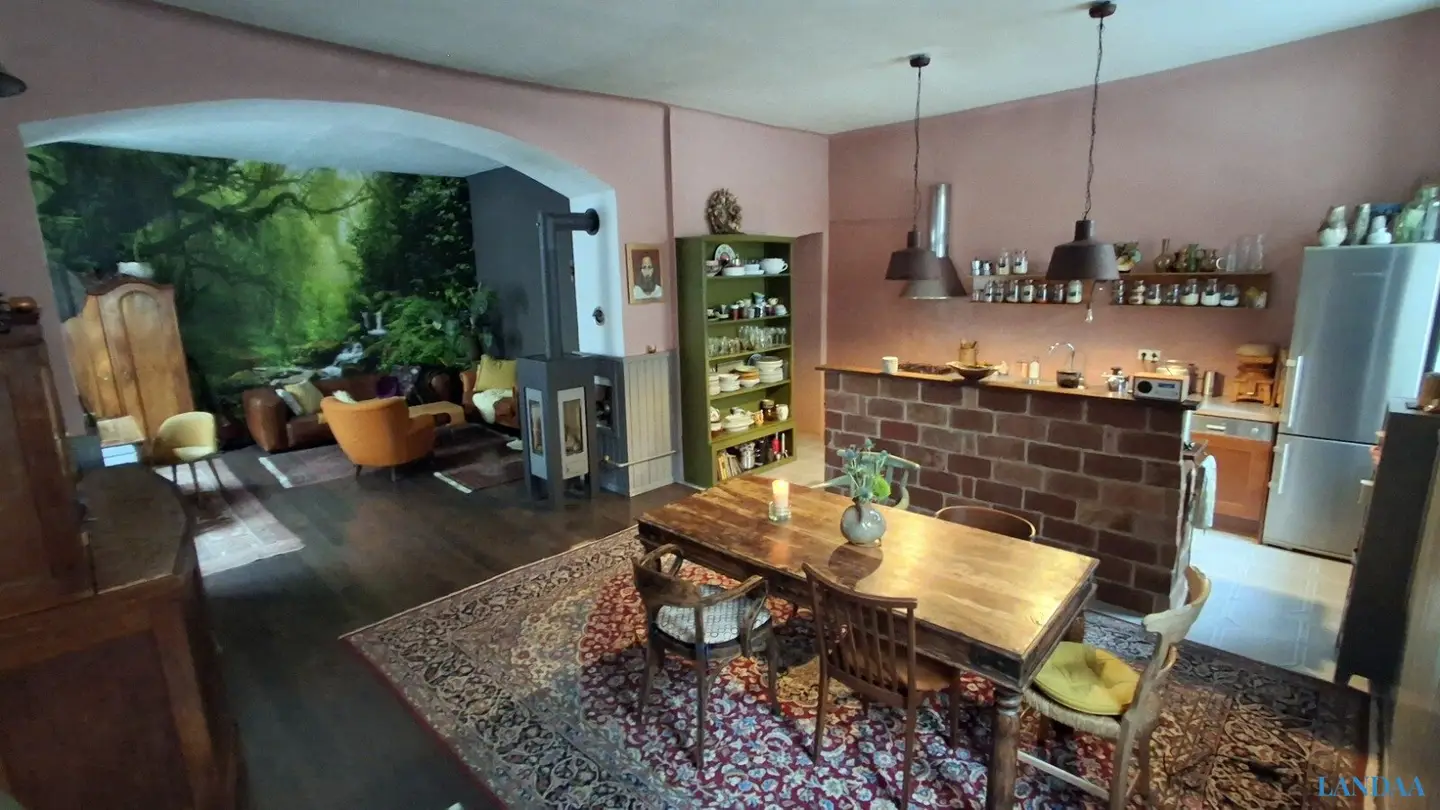 Exclusive period building live-work studio near Augarten
