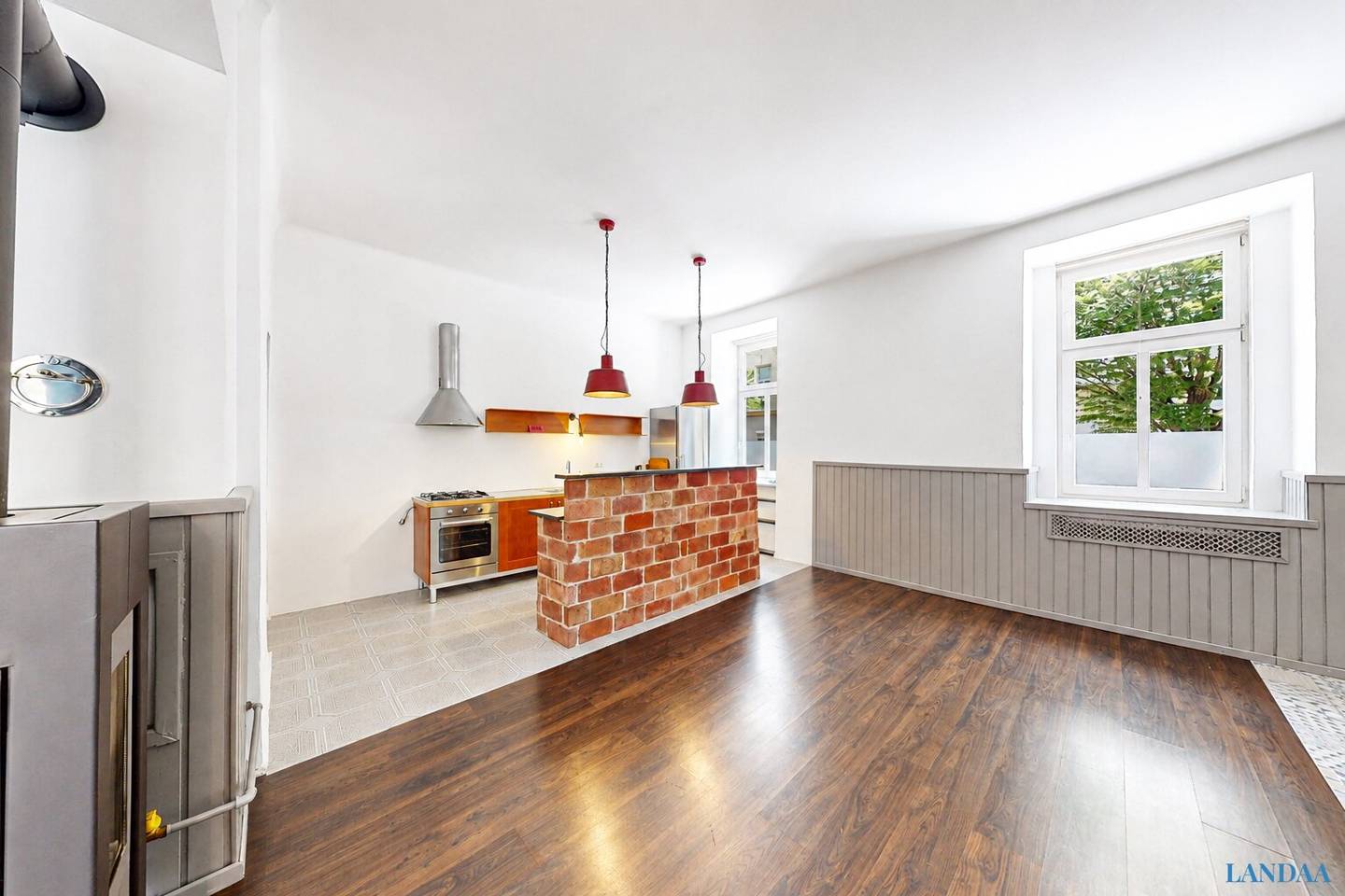Exclusive period building live-work studio near Augarten