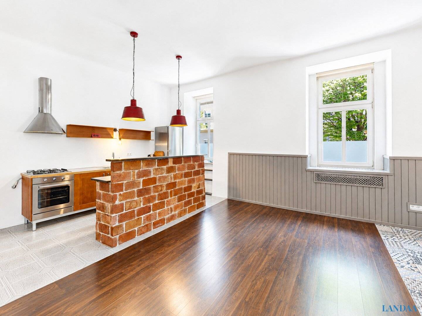 Exclusive period building live-work studio near Augarten